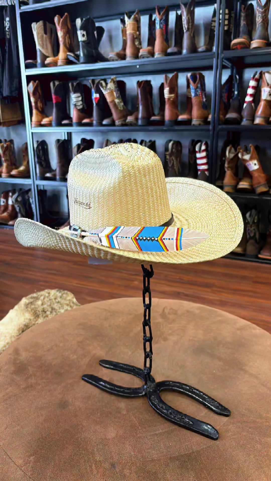 @Paint Horse Moda Country