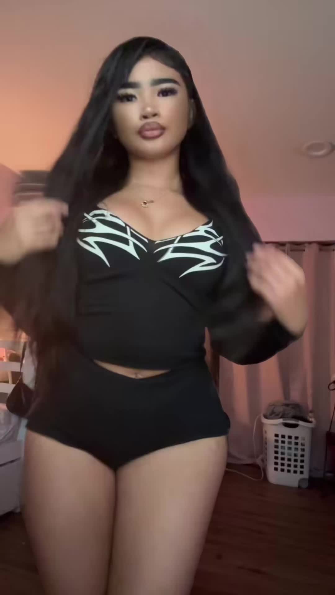 @poopyazngirl