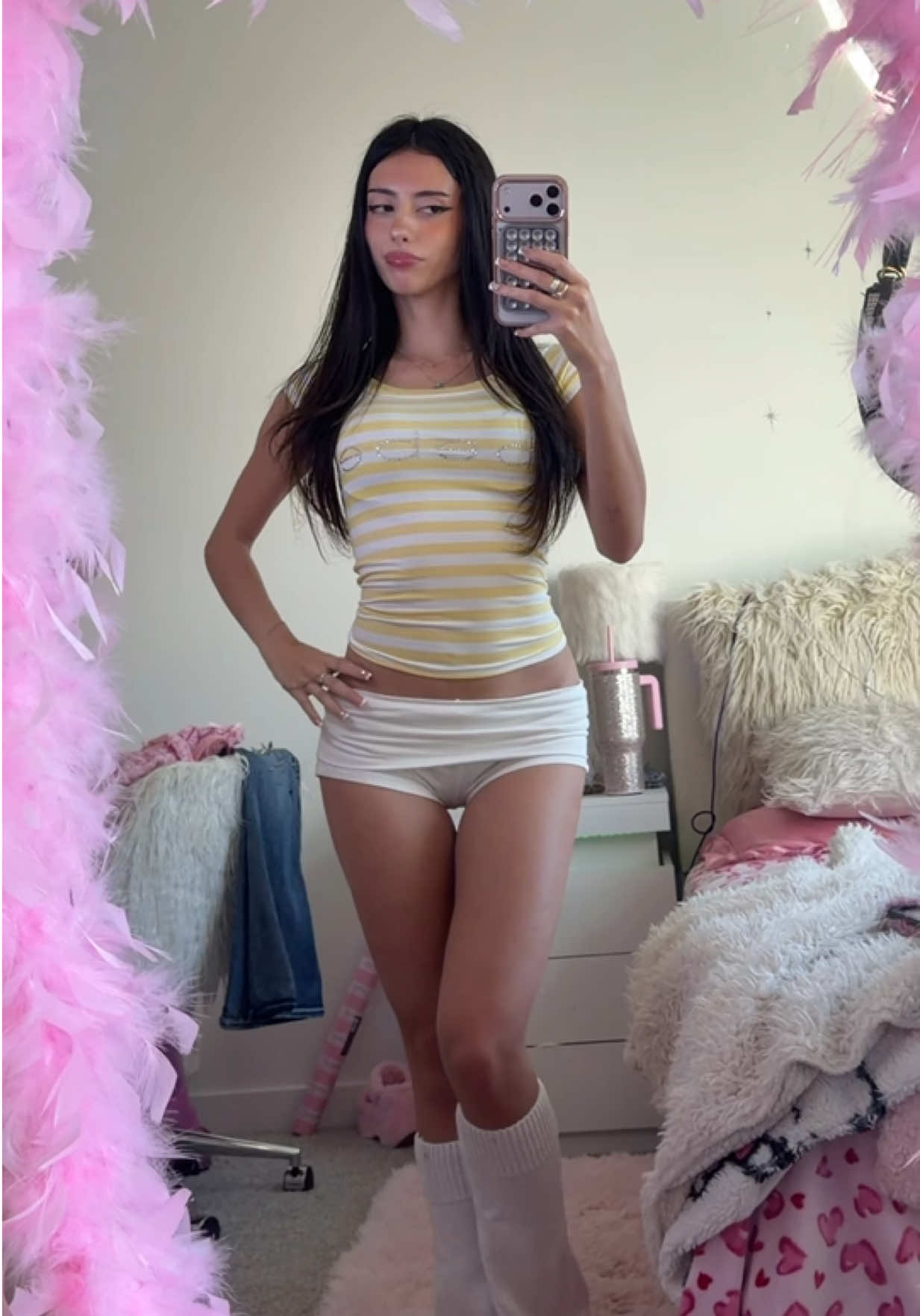 @✩* ・゚。✧・