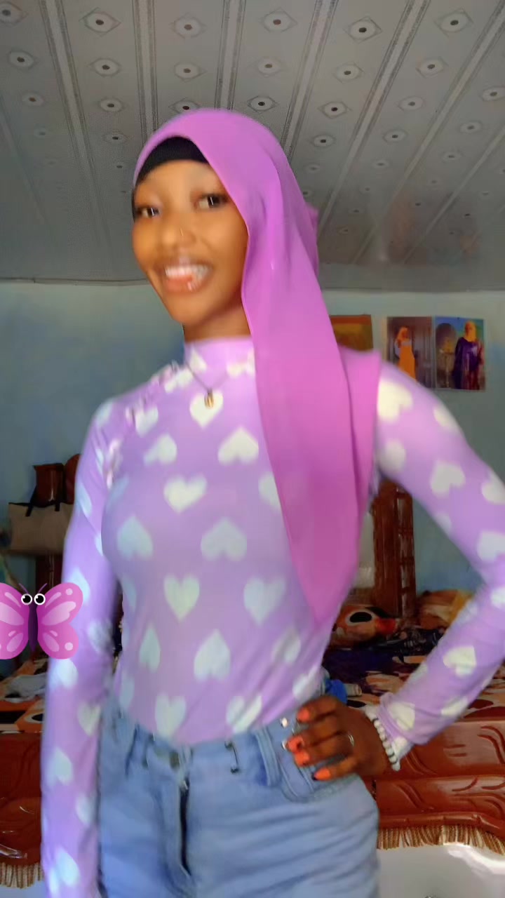 @<<🧕🦋F ❤️ONE💗27