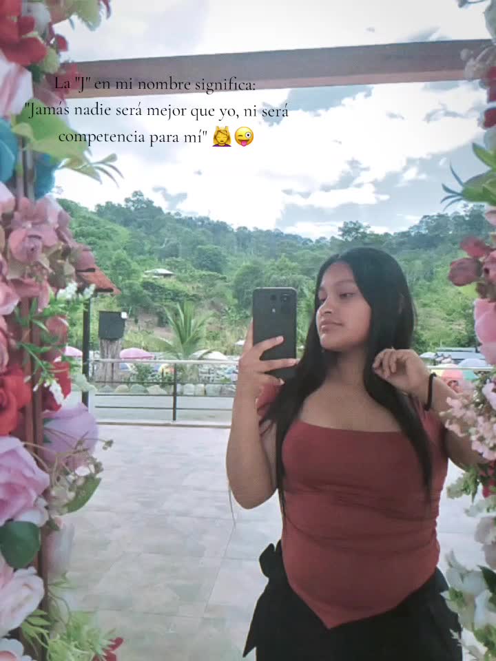 @𝓐𝓷𝓲 🦋