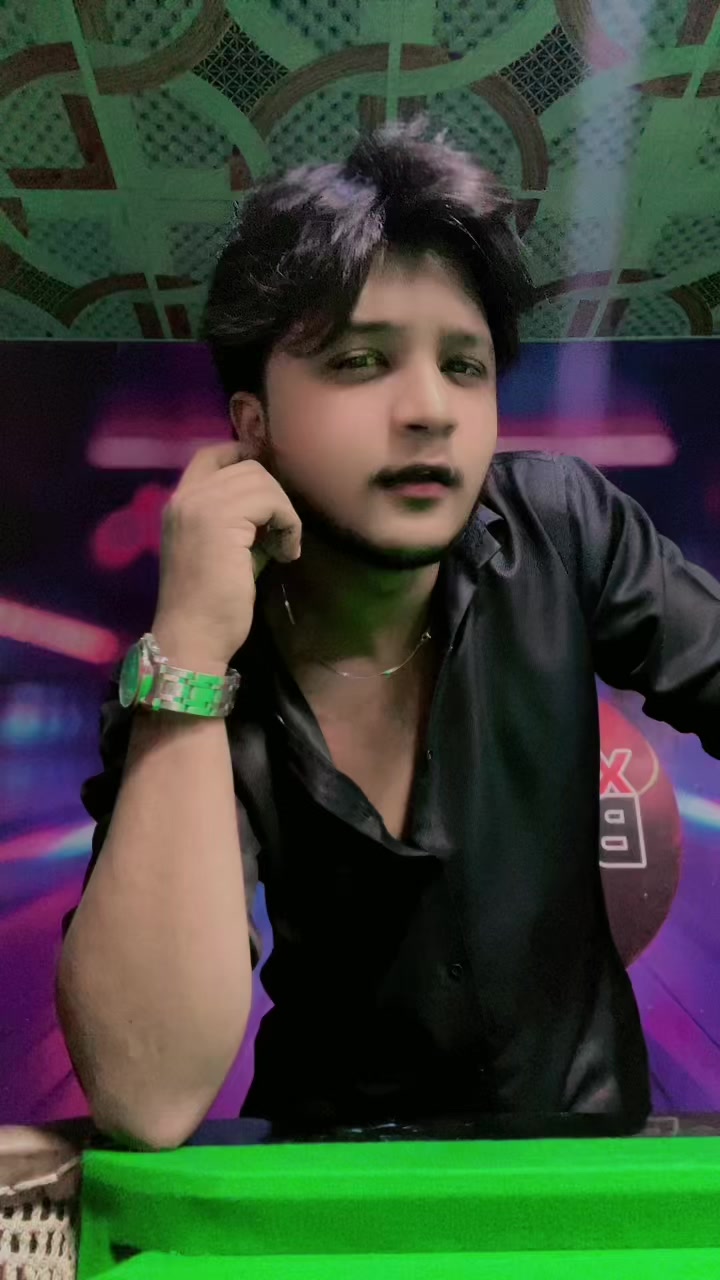 @عدیل شاہ🔥