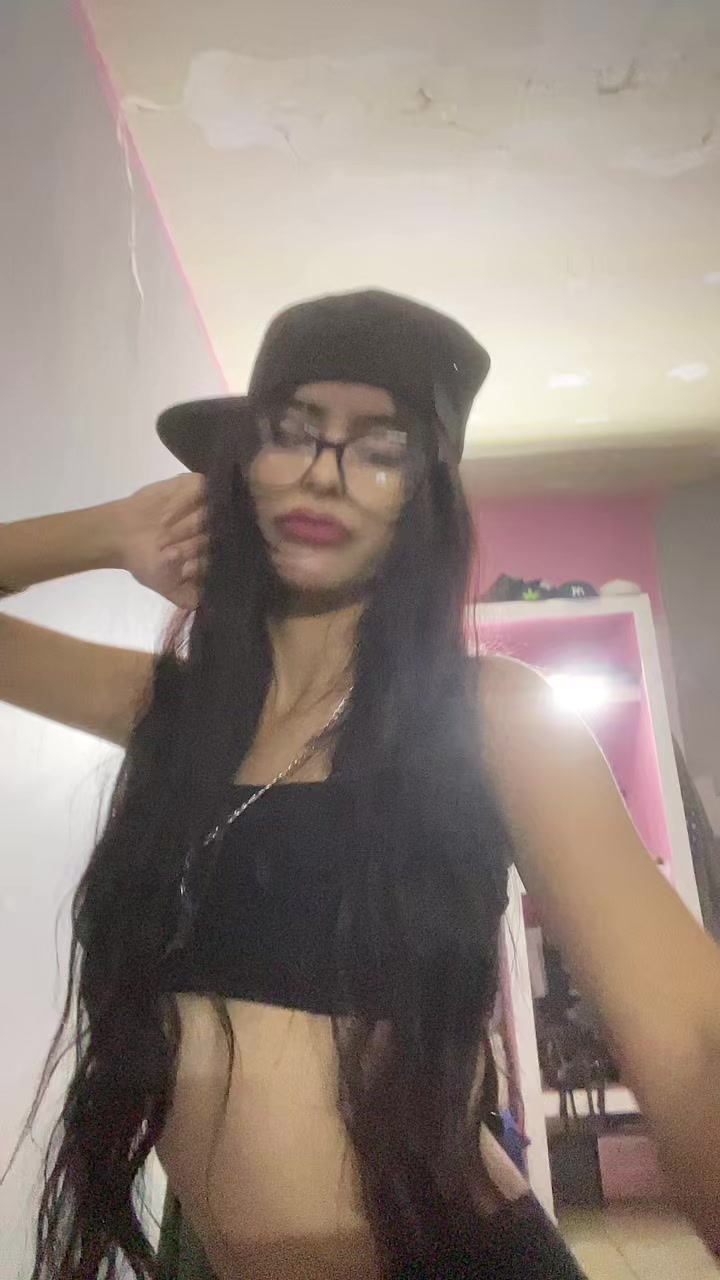 @la_leal_LD