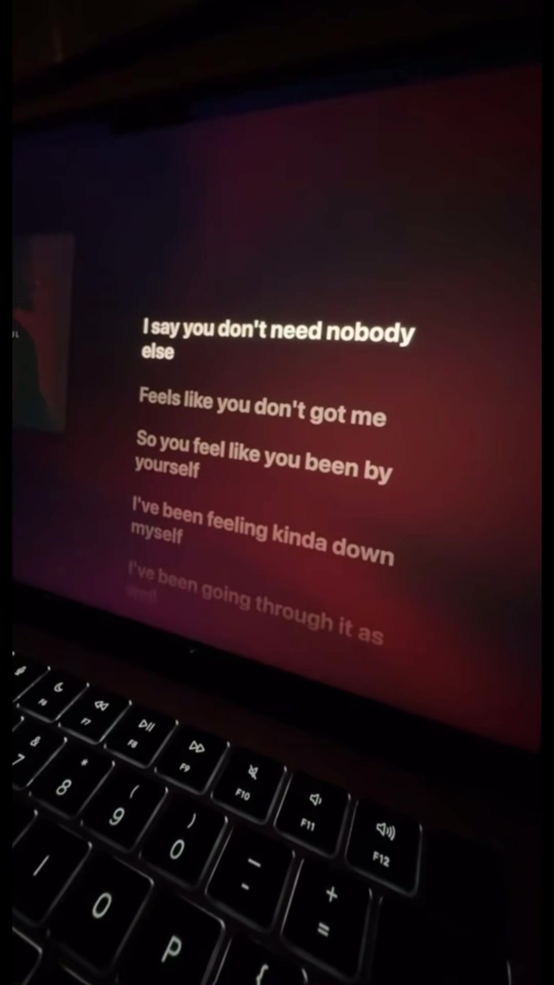 @.🎧.