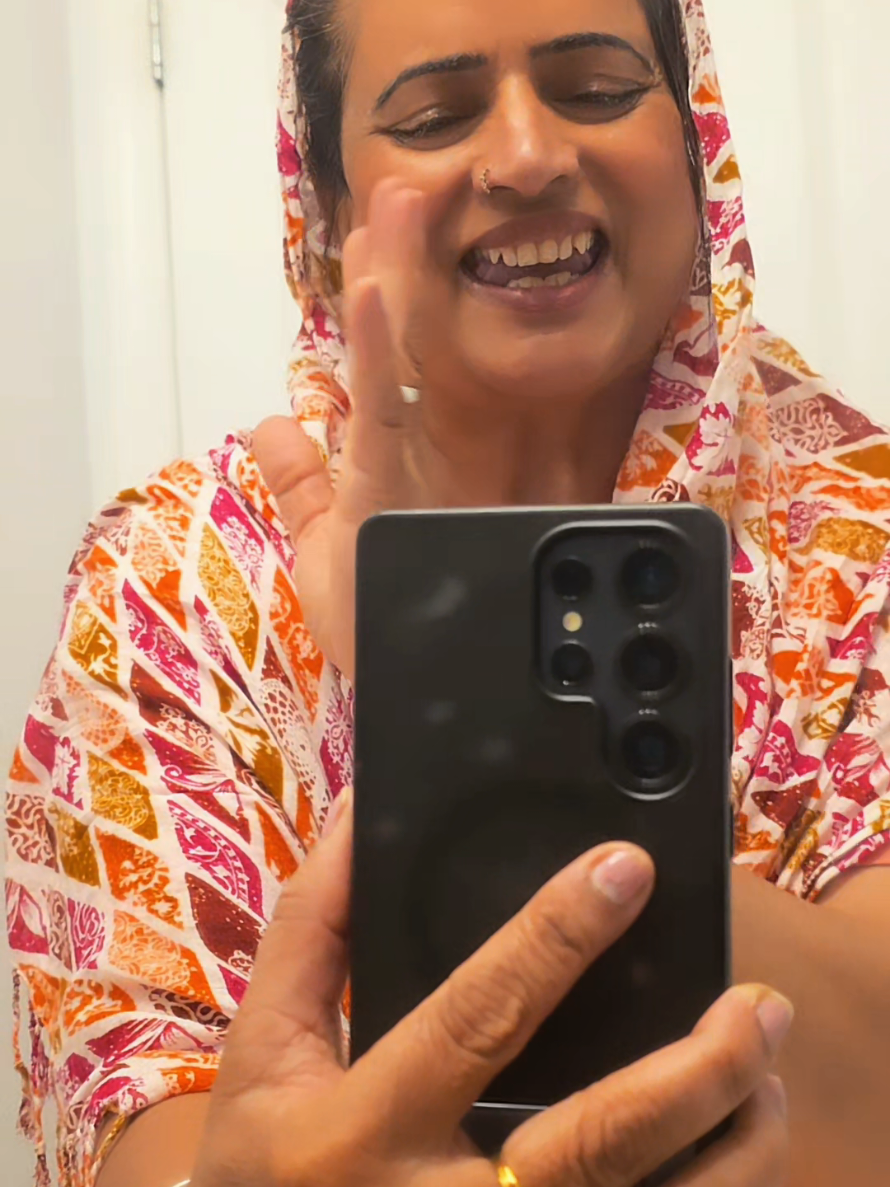 @meegeenik