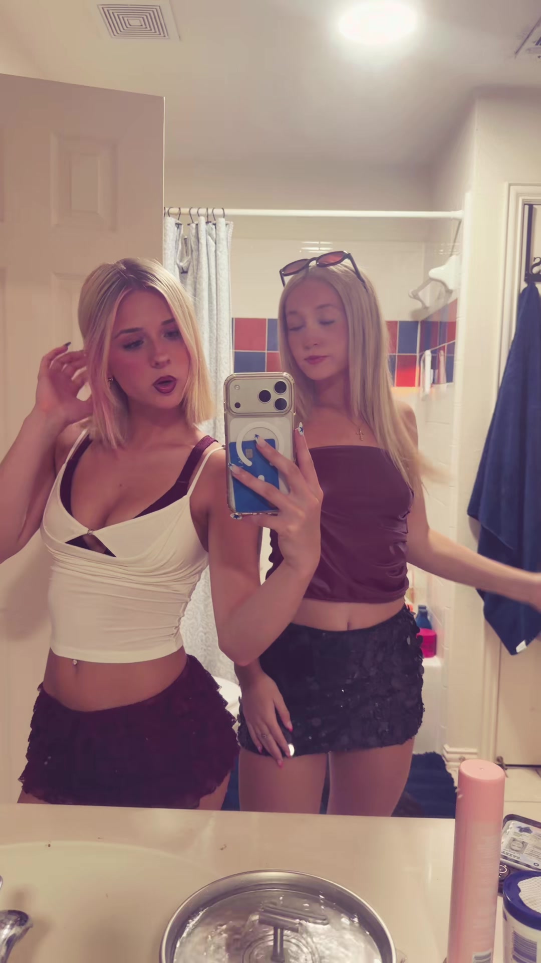 @savconway_