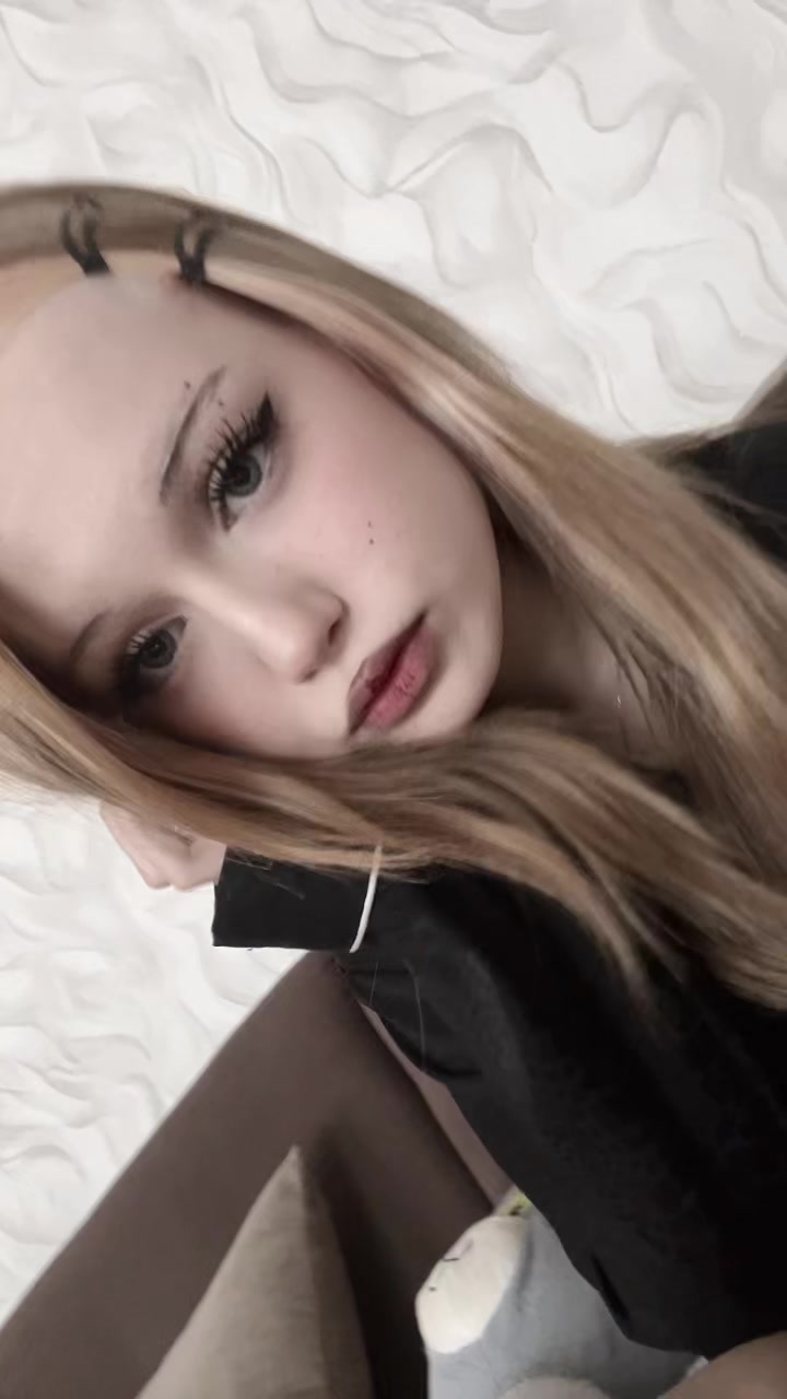 @вика