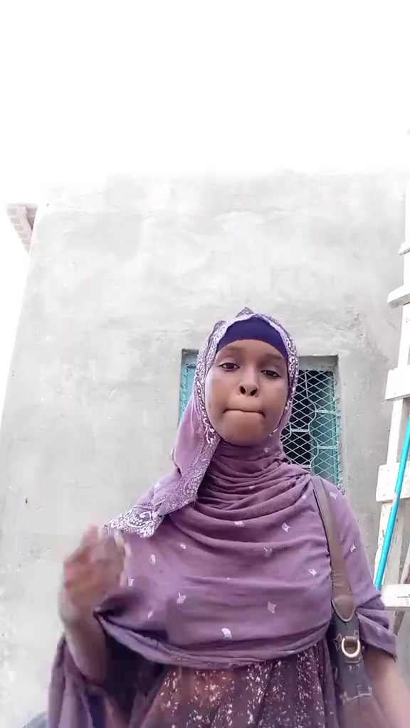 @Ninkii Afarta Boqol Wexeyay😎