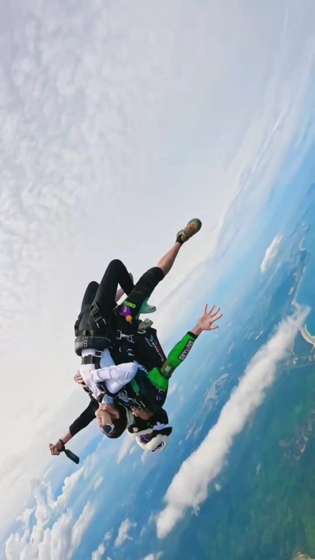 @onlyfanskydiving