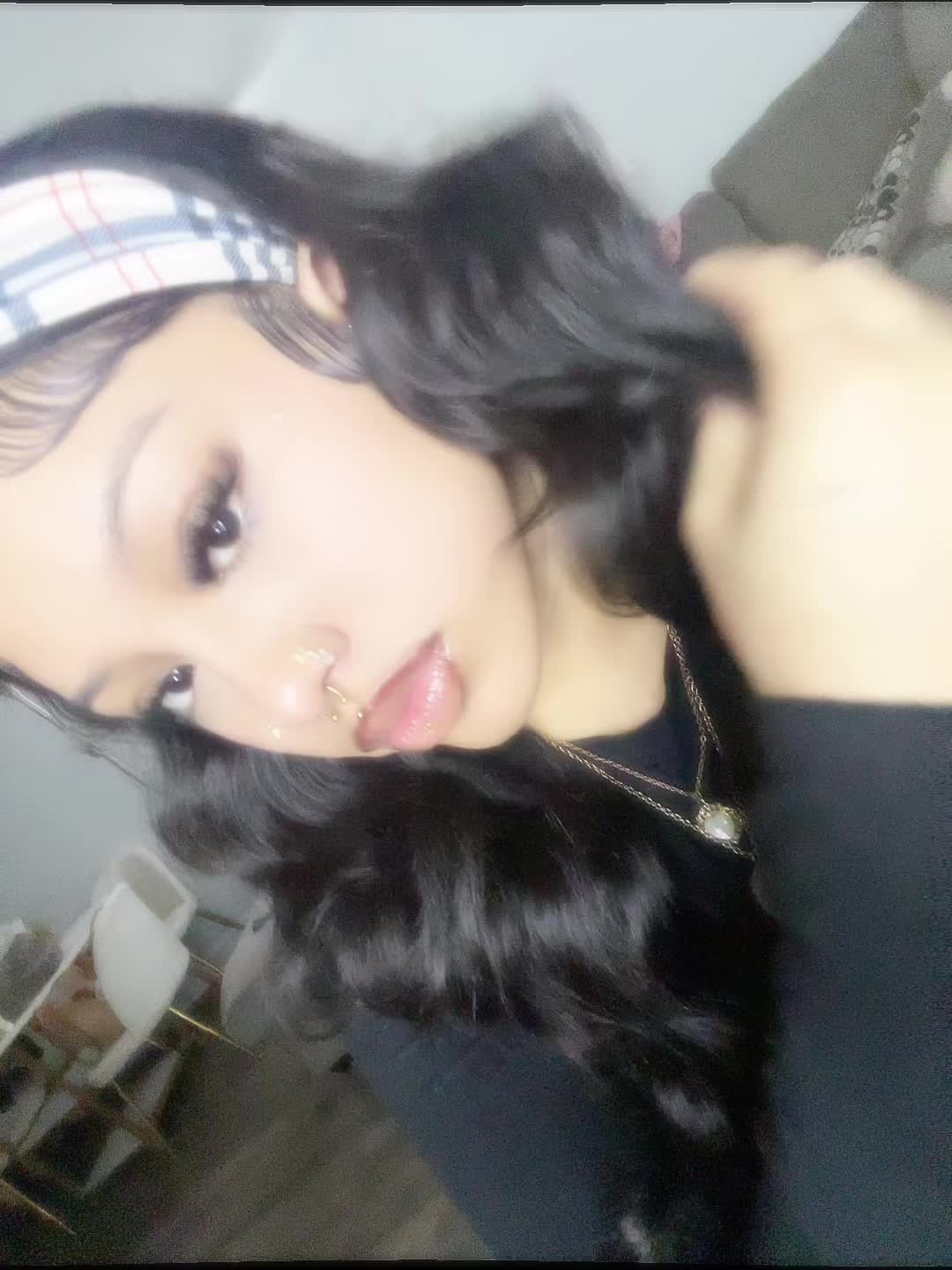 @🫐