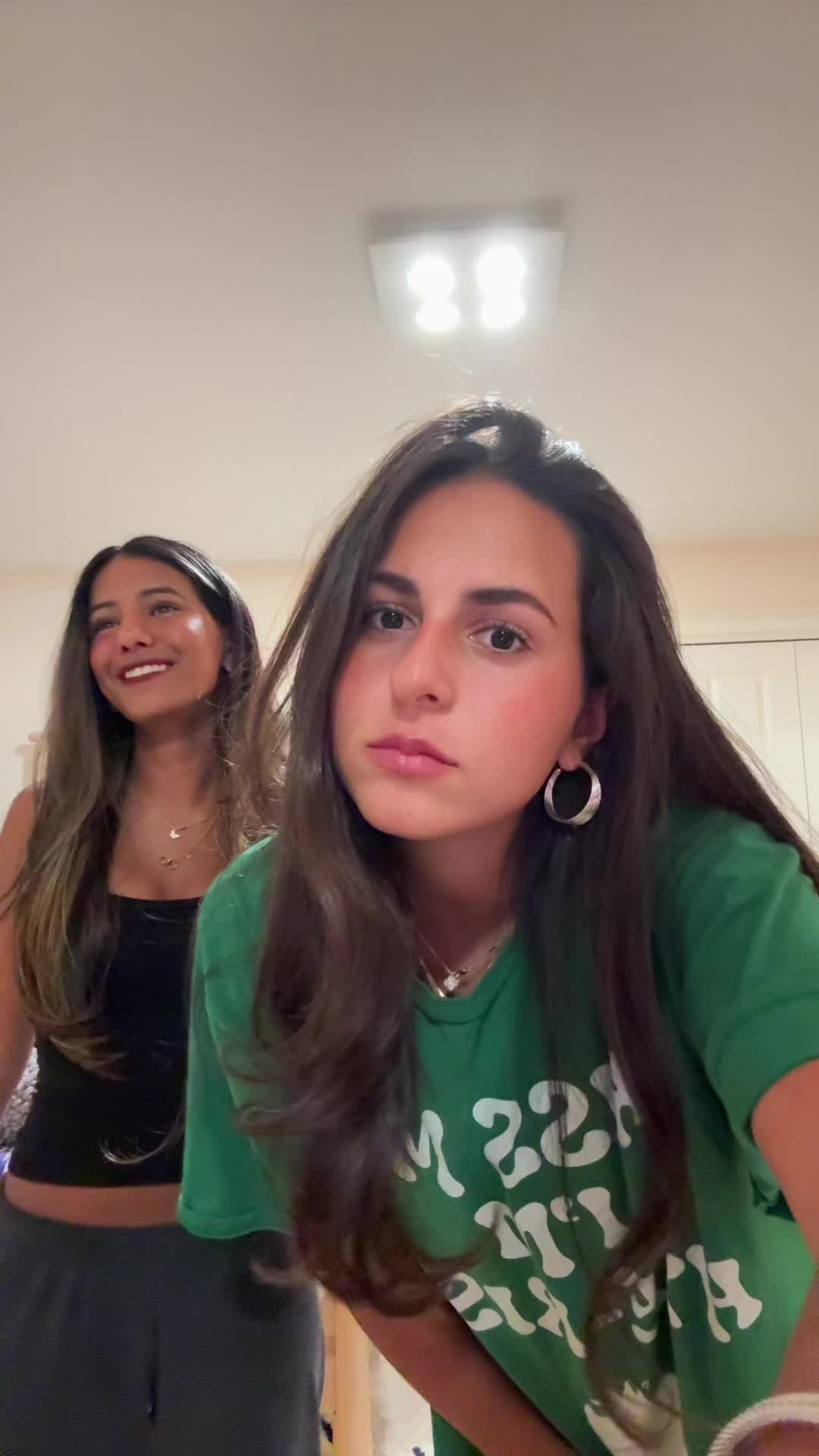 @ella?