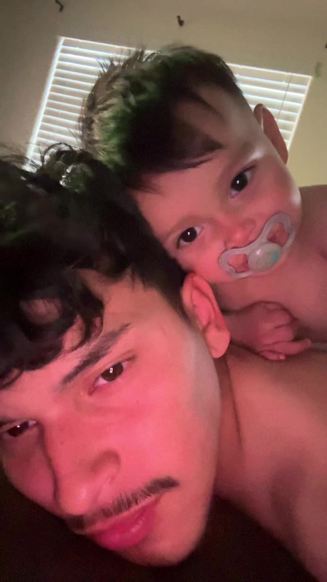 @POLLITO 🐣