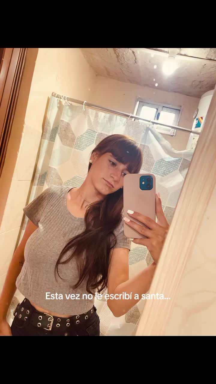@𝐹𝑙𝑜𝑟𝑒𝑛𝑐𝑖𝑎💋