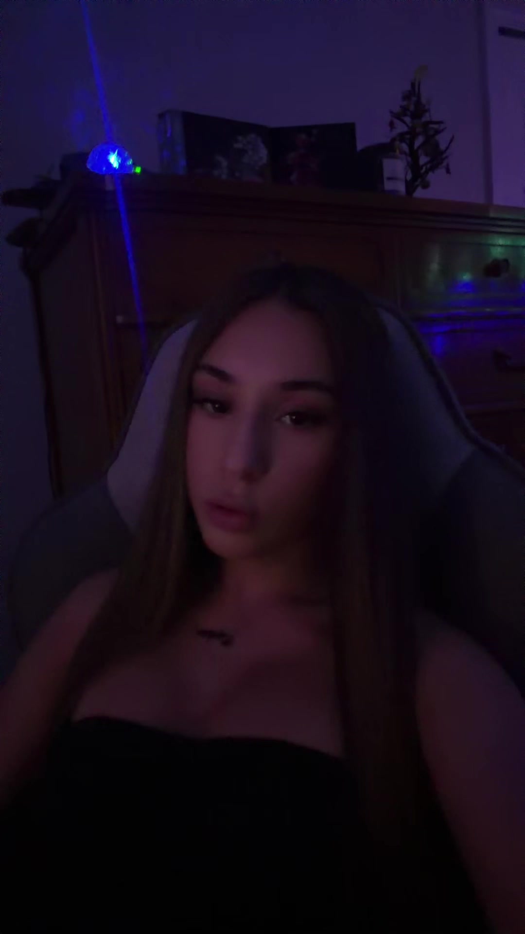 @𝒮𝑜𝓅𝒽𝒾𝒶💖