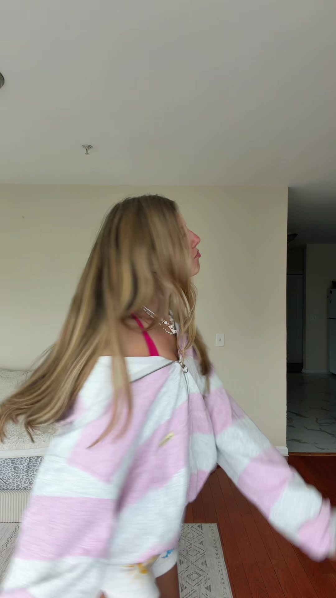 @🦄