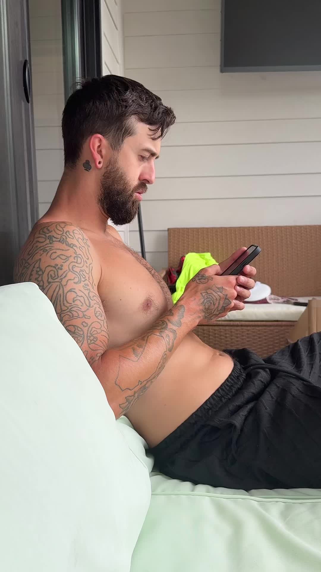 @jadecline_