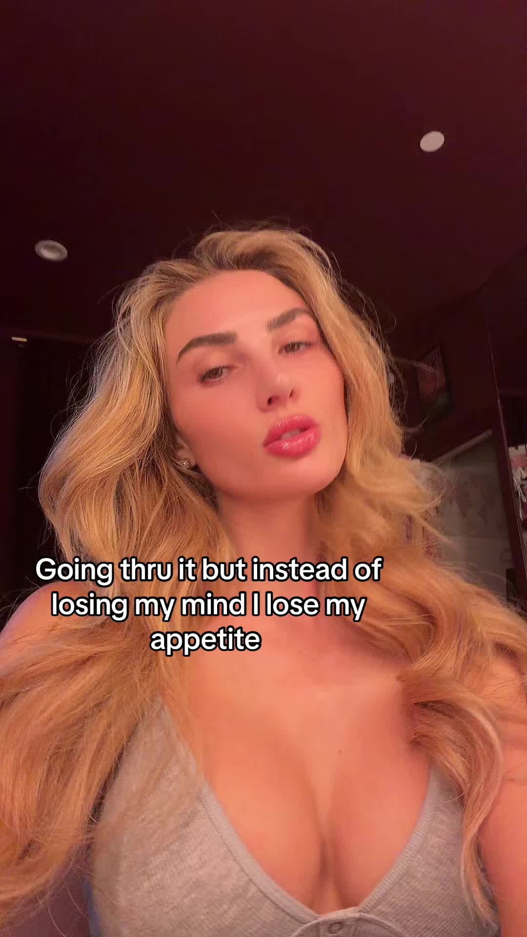 @itskenzieanne