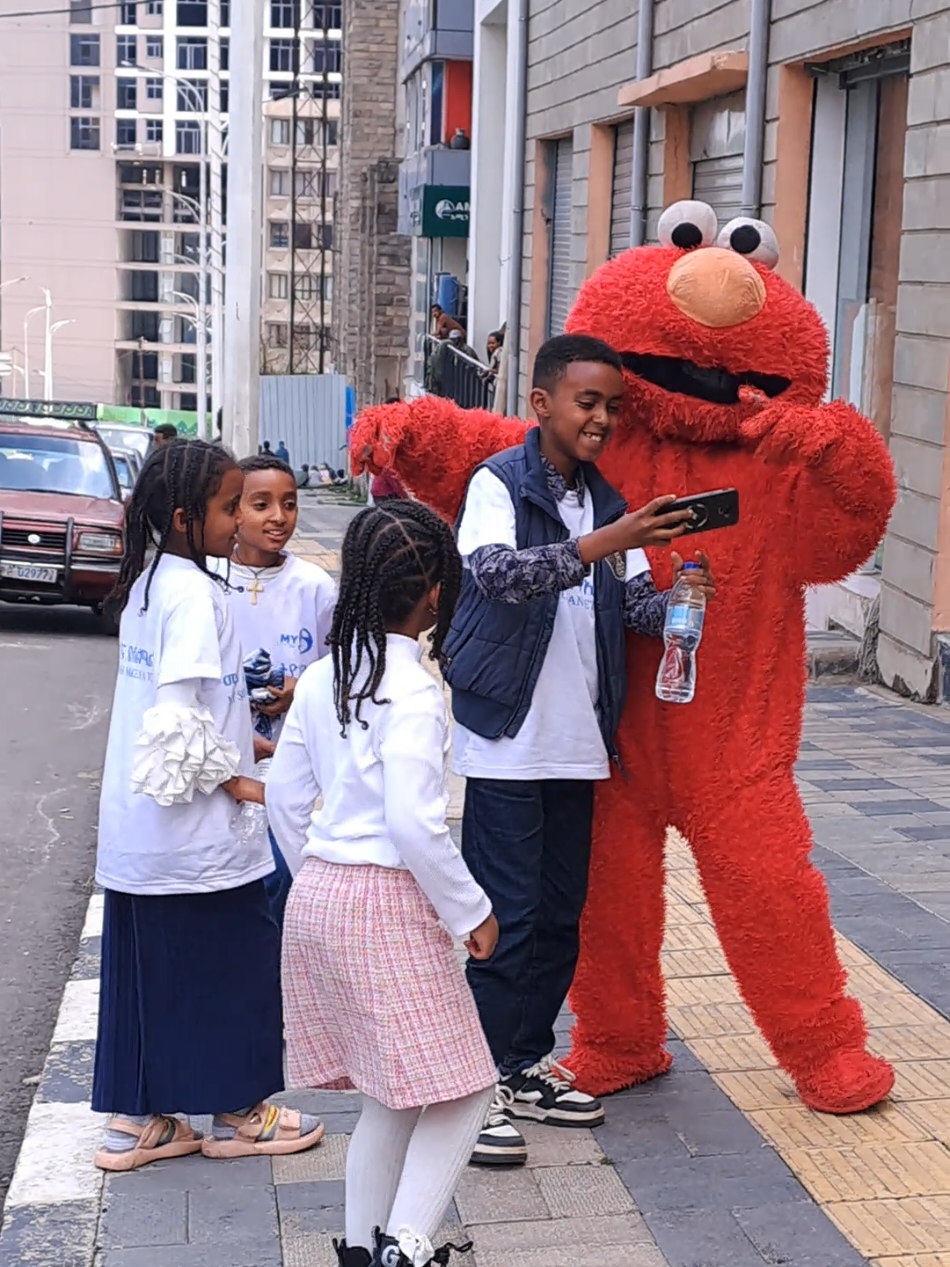 @Elmo