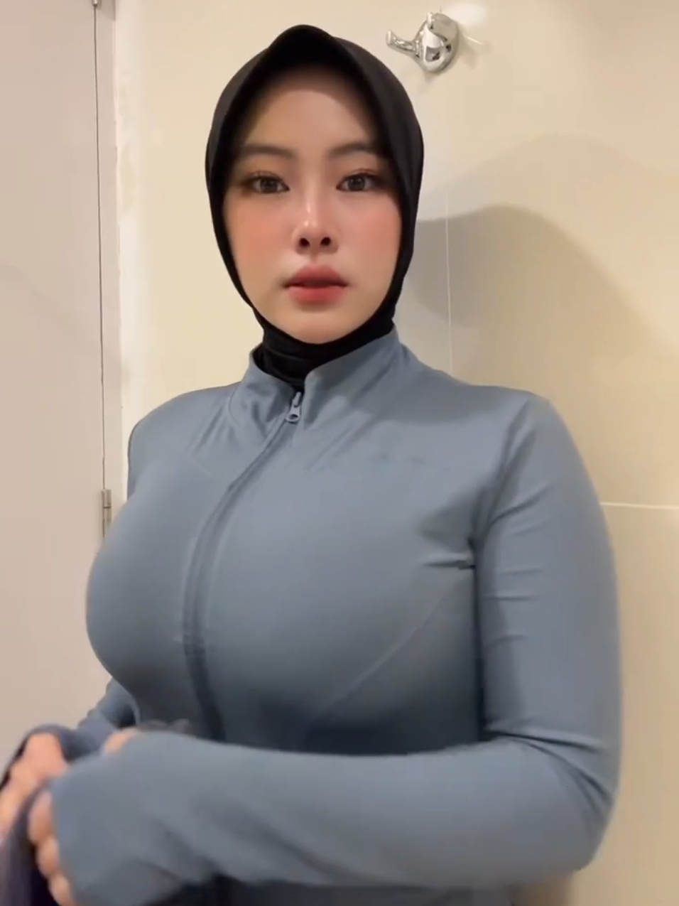 @awwmantapekslusif