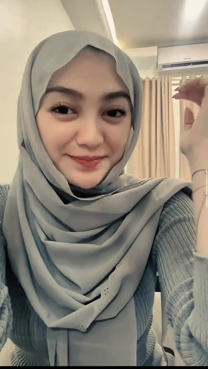 @فتاة جميلة