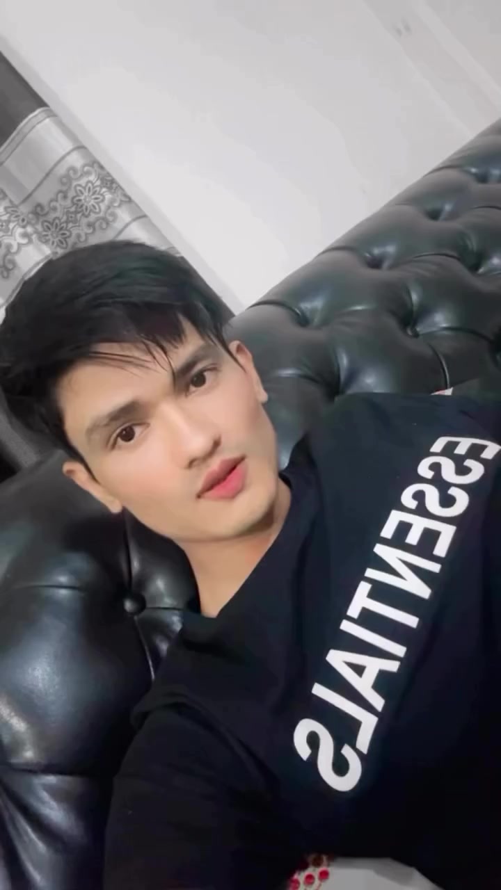 @🤌🏻 ⃝  Romantic bacha ⃝💋