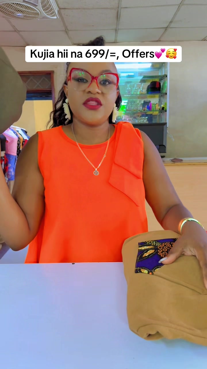 @La BELLE FASHIONS