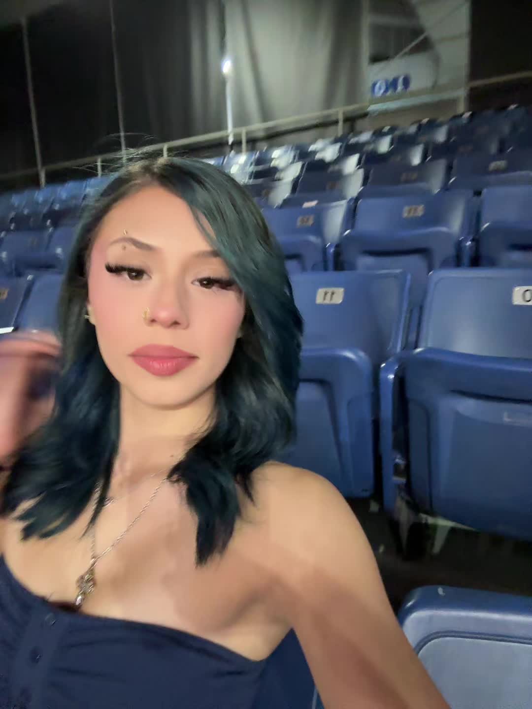 @🦇