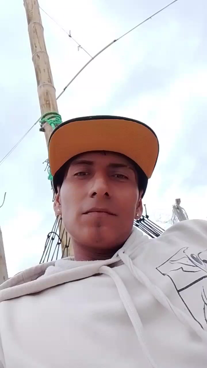 @Claudio Candela