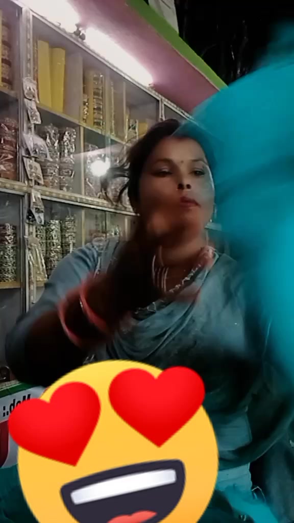 @radhika beauty parlour