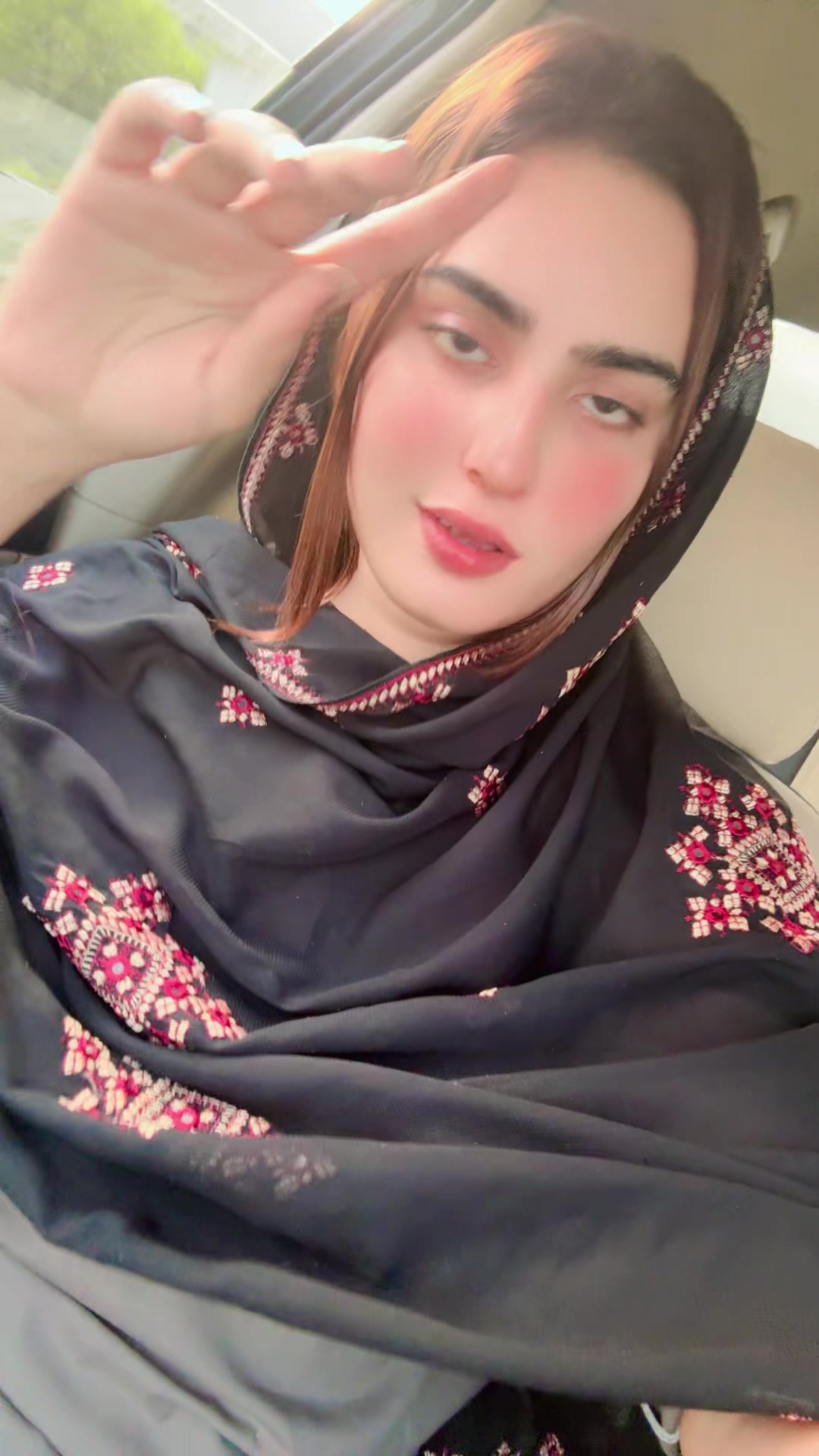 @Alishba khan🧸❣️