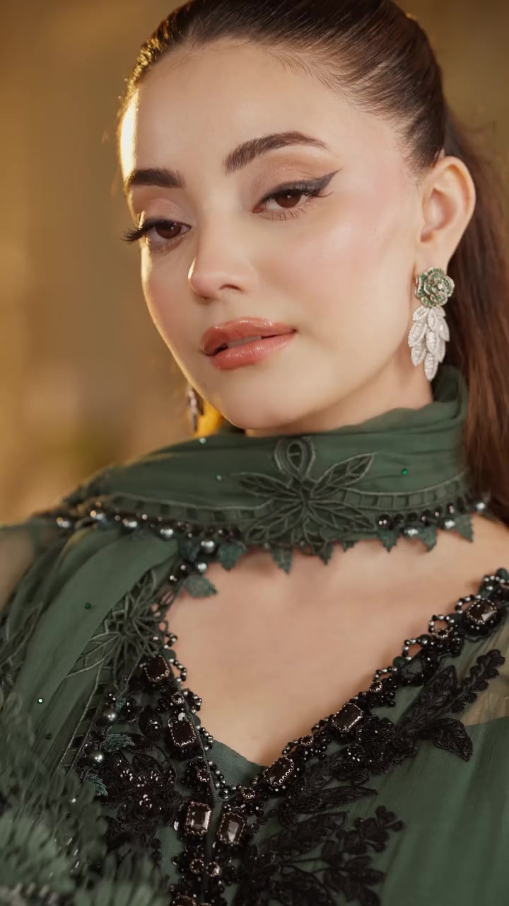 @khaniii_18