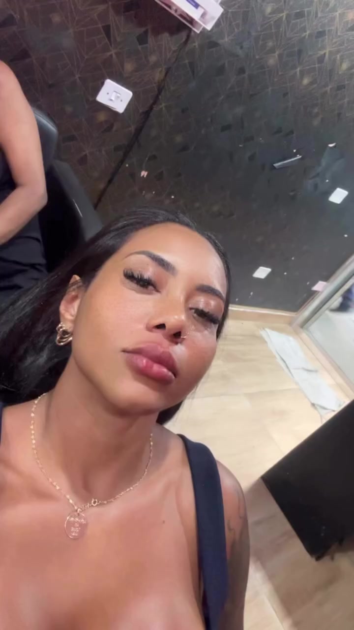 @Dhara Oliveira