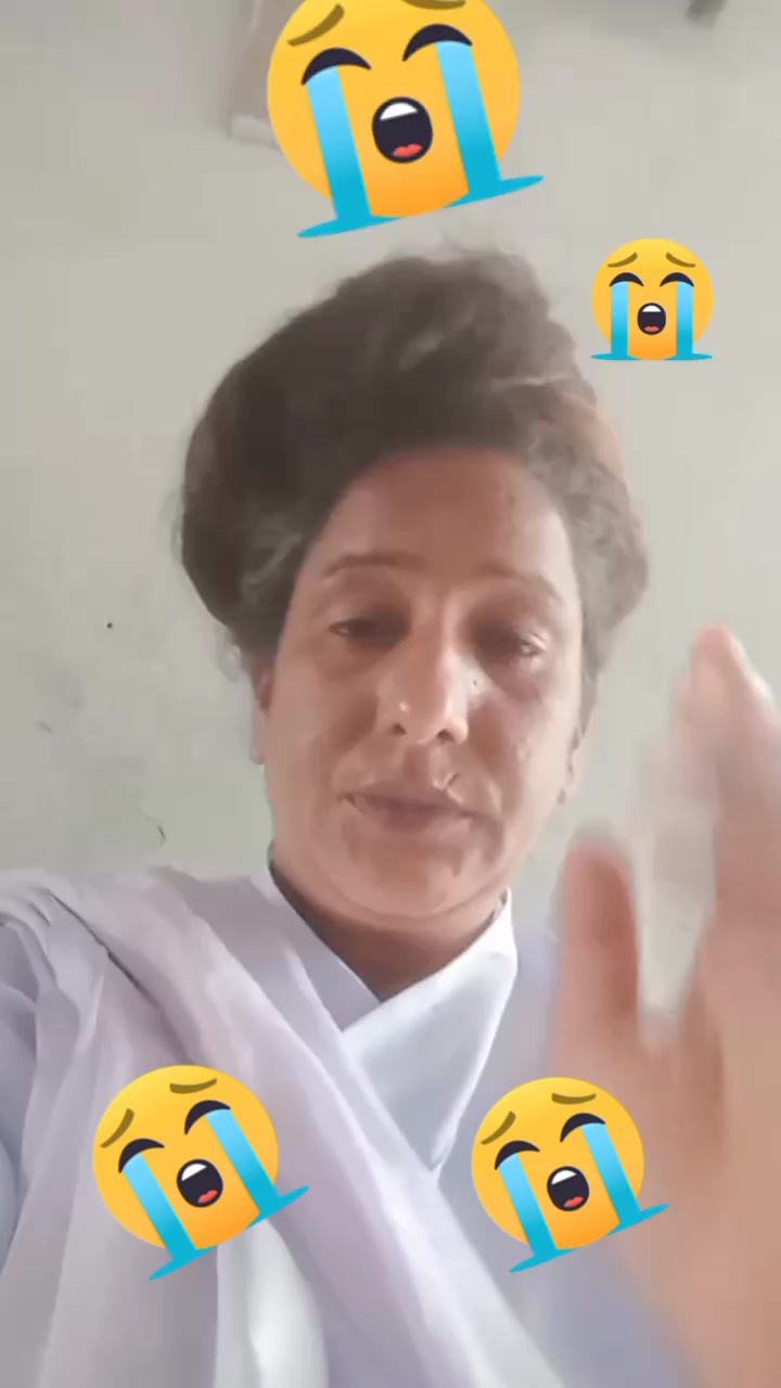 @Santi Dhanuk