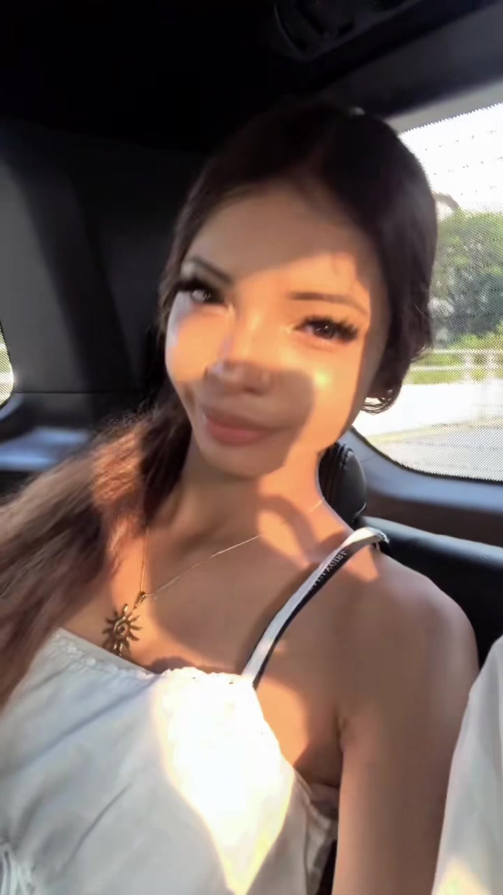 @aamora