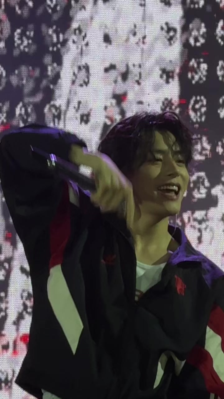@๐น๐๐๐๐ฅ