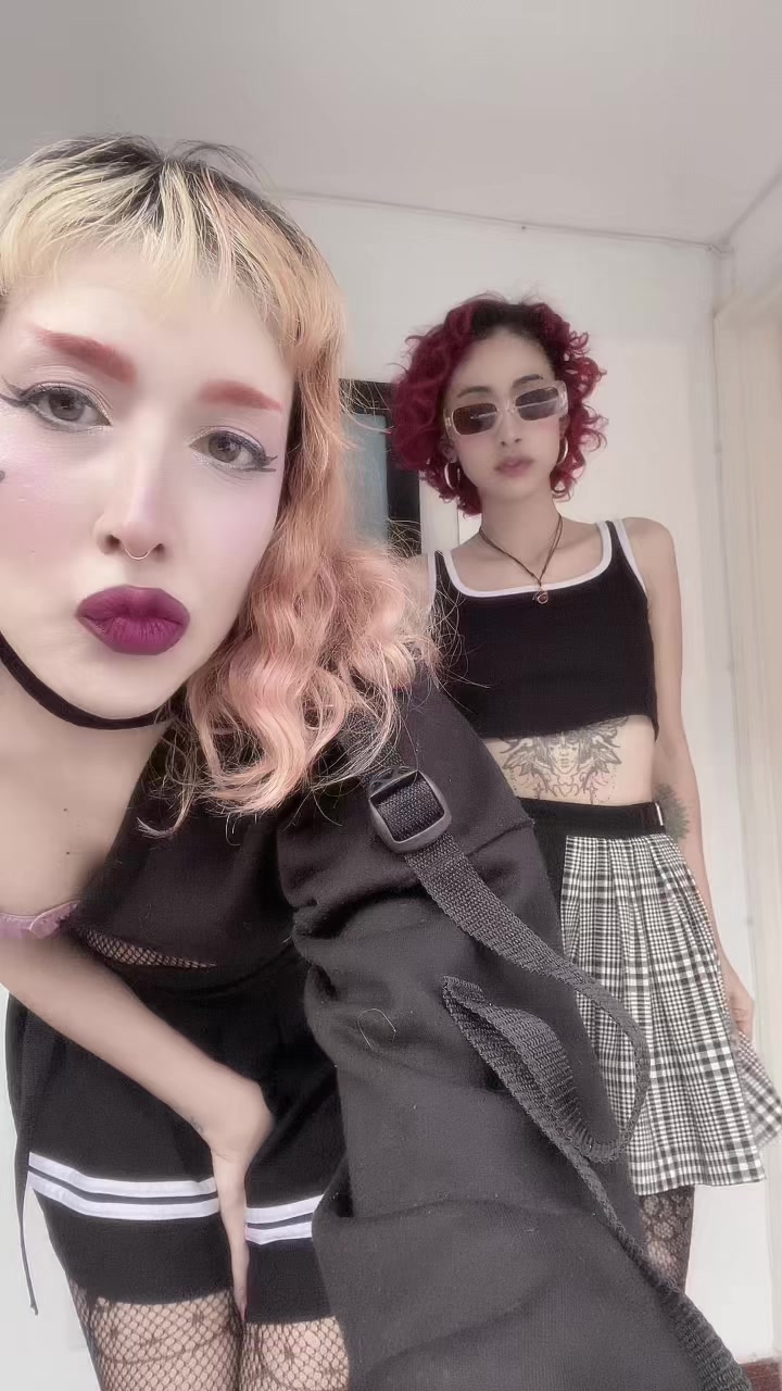 @𝖘𝖜𝖊𝖊𝖙 𝖇𝖑𝖔𝖔𝖒🌹