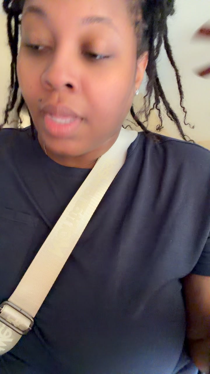 @ladiiapril 🤍