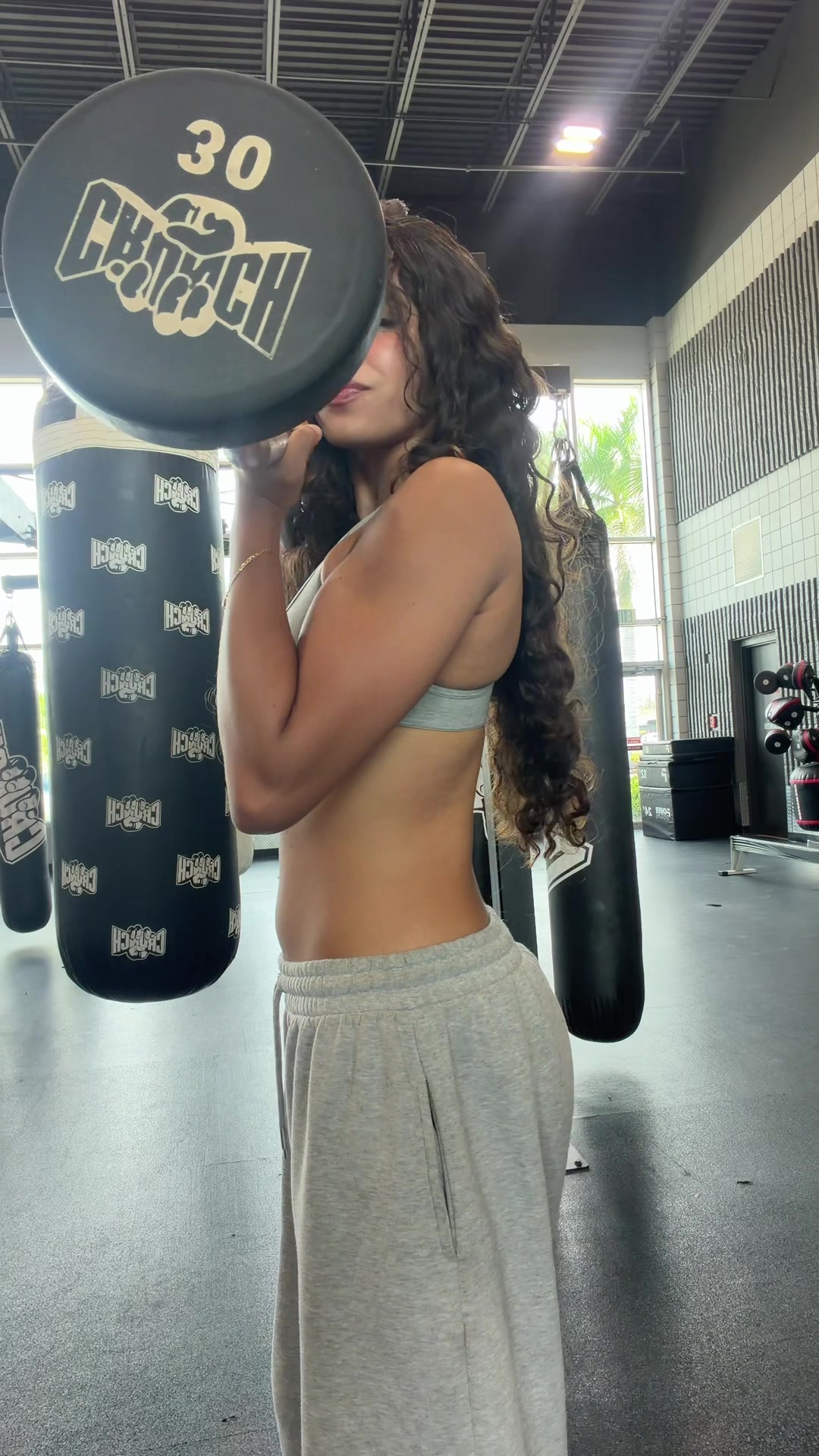 @angie