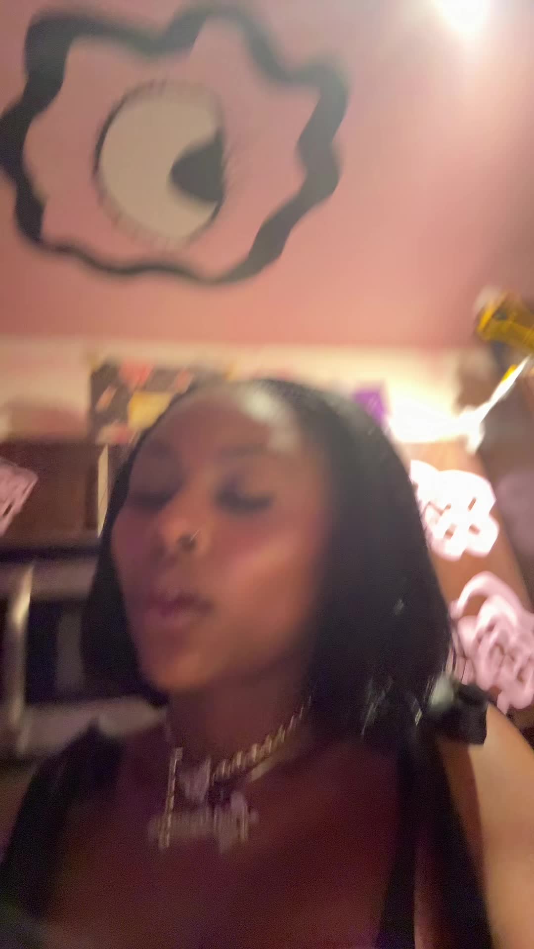 @Lay Luscious