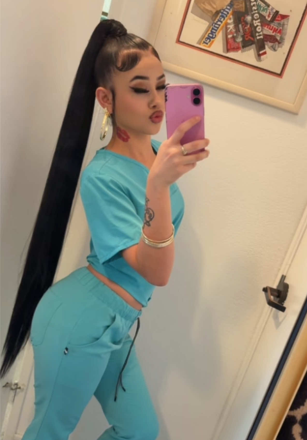 @♛