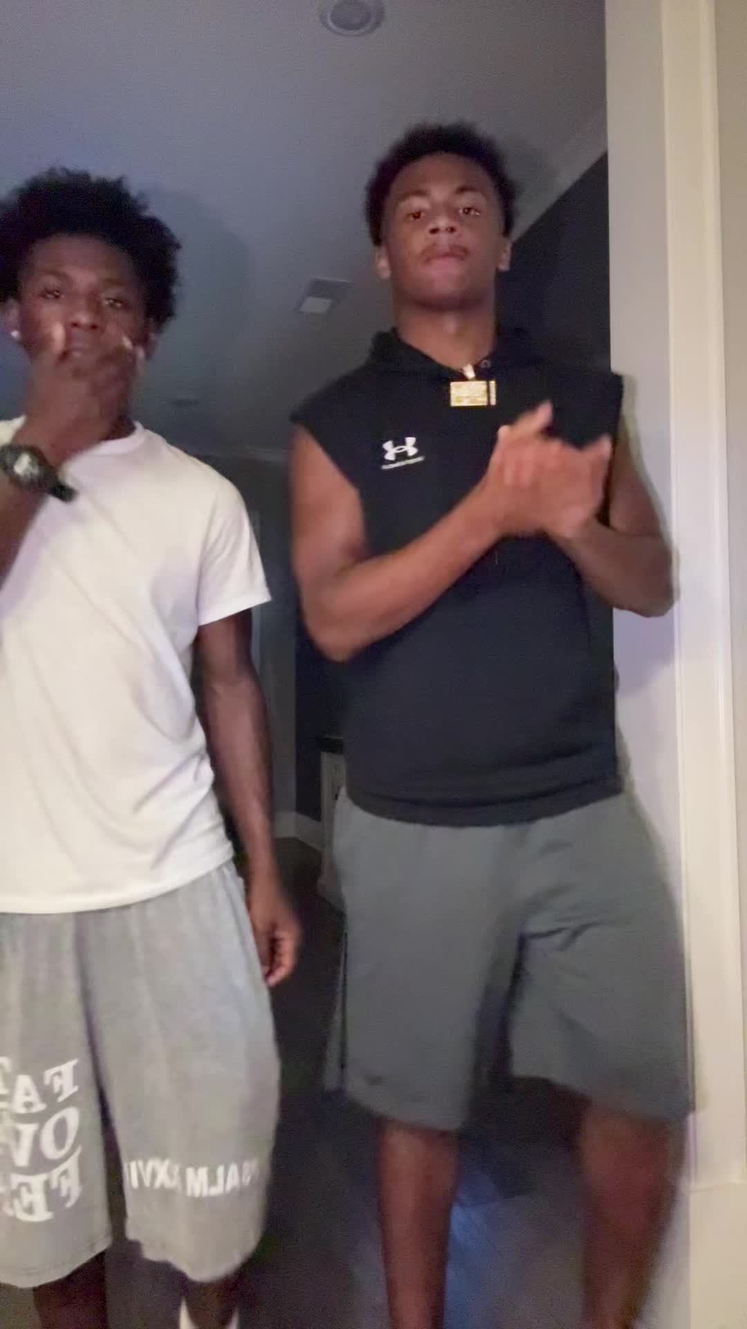 @Hollywoodmari0