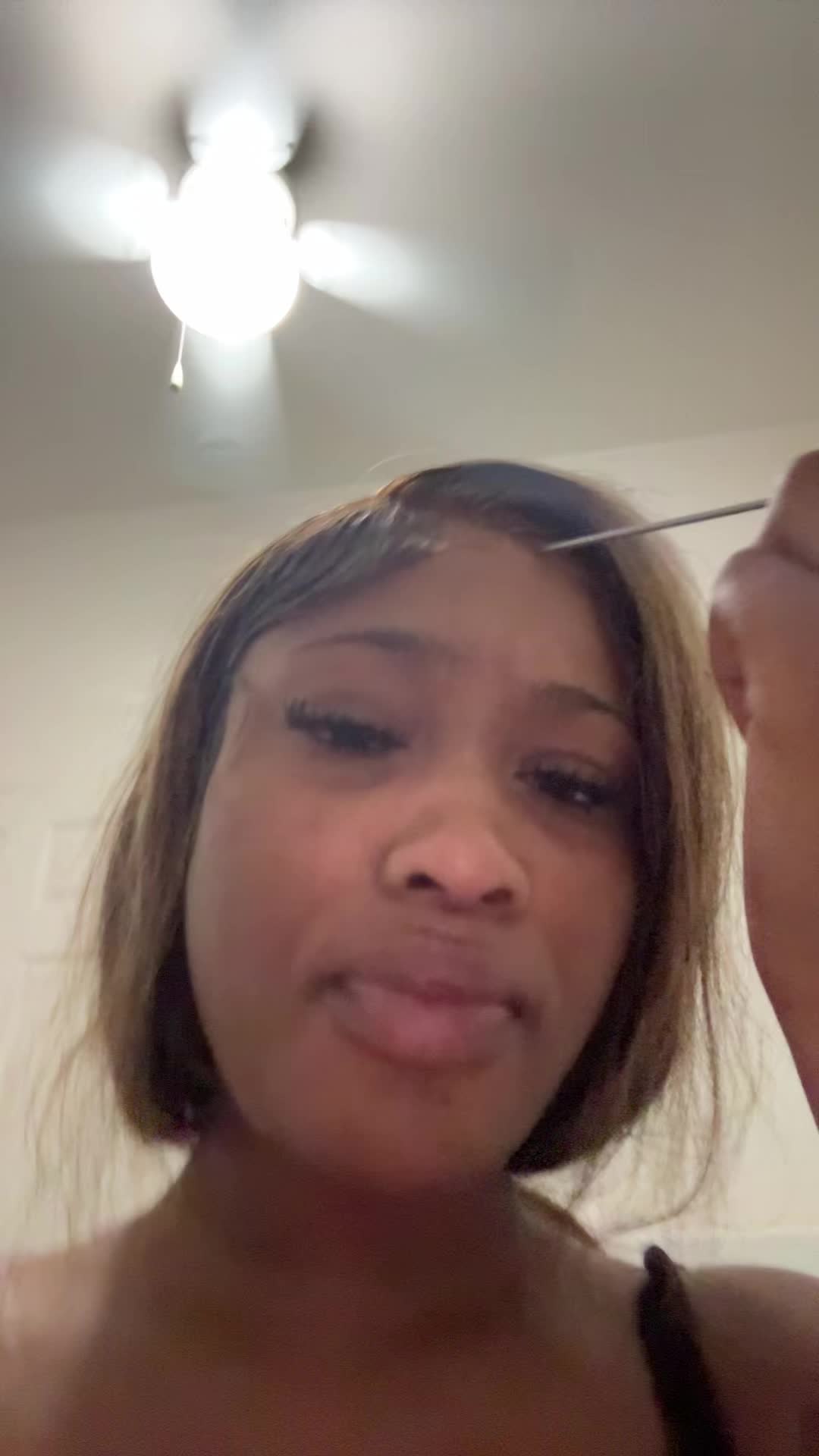 @😉