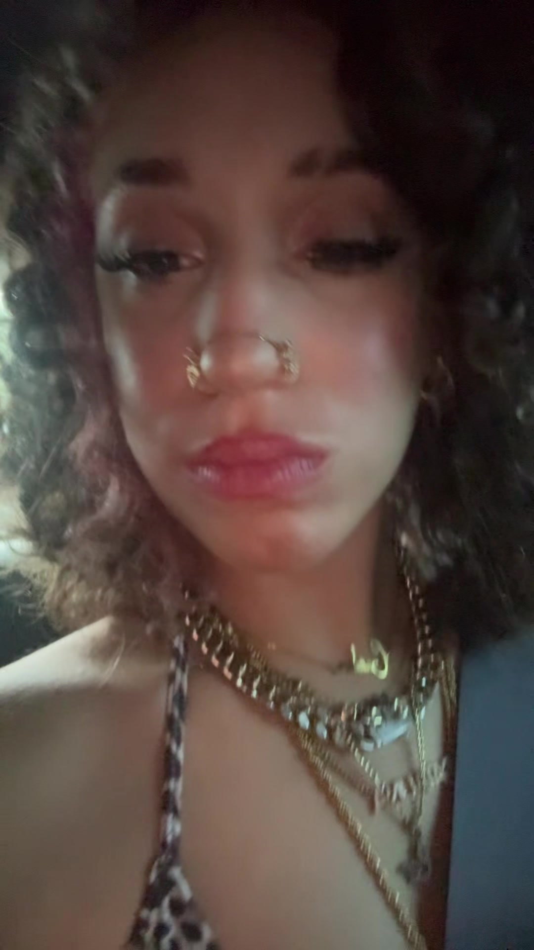 @Nichole_11_