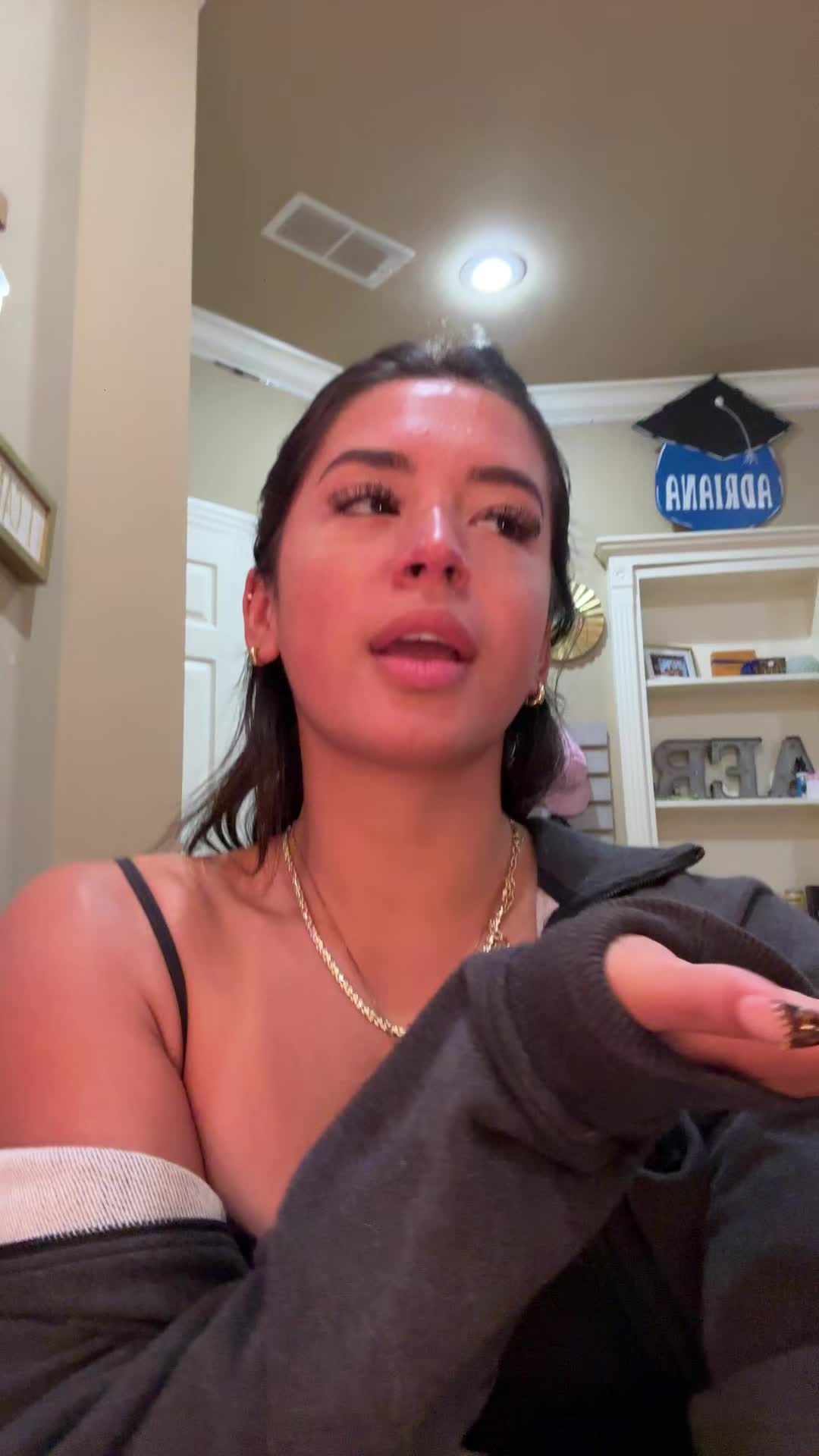 @adriana