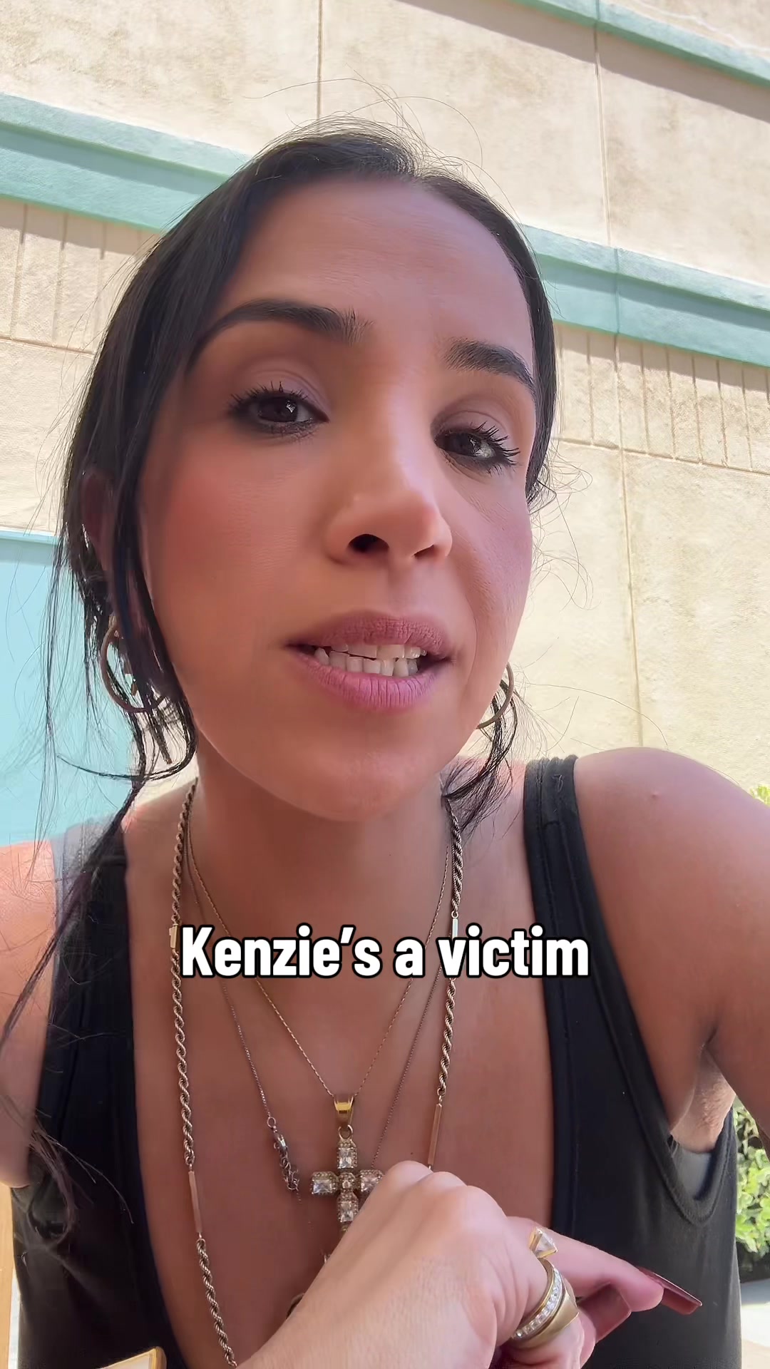@Vanessaveeee