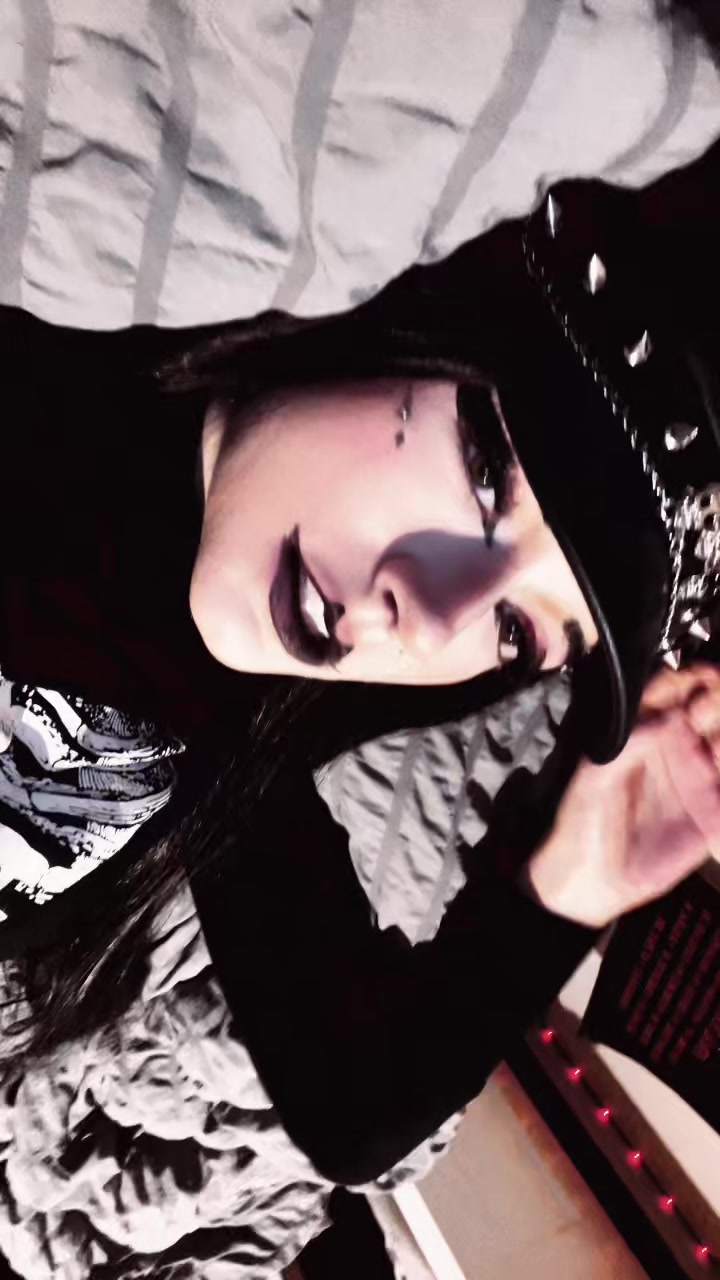 @๊งเผโฌ ๐ท๐ฐ๐๐
๐ฐ๐ฐ<3<3๐ค โฌเผ๊ง