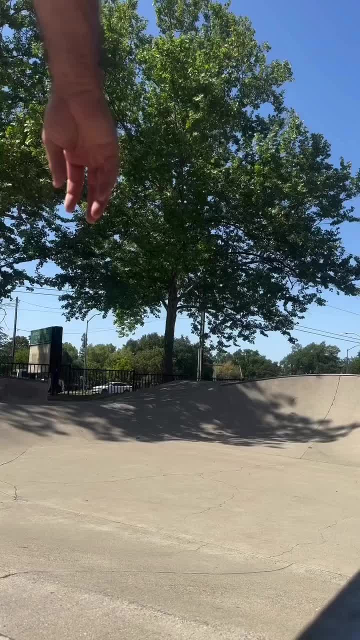 @MrFootloose
