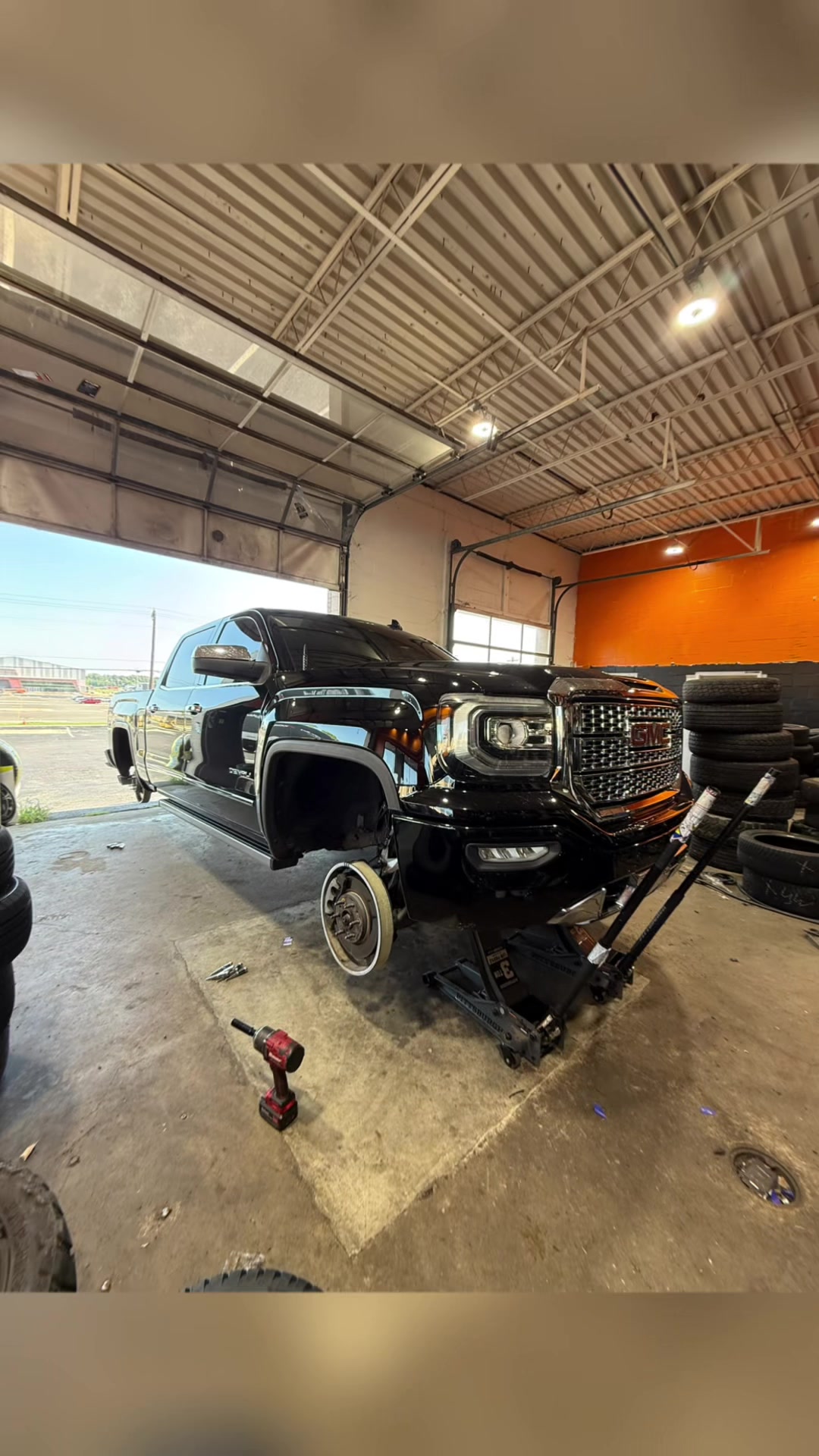 @Sam’s rims & tires