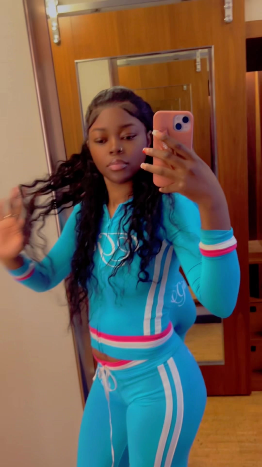 @Chocolatedropp🍫🤤