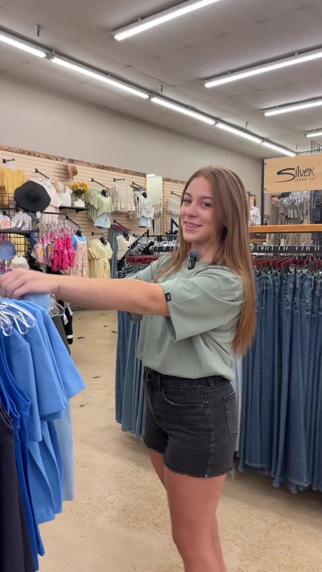 @shopdalesclothing